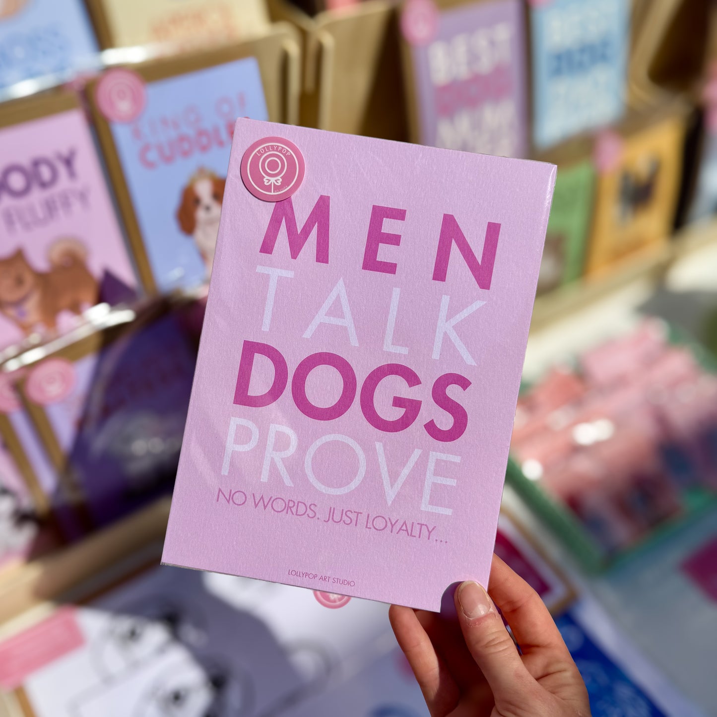 Affiche A5 Men talks dogs prove